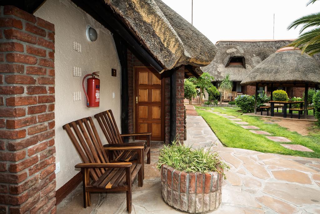 Cest Si Bon Hotel Очиваронго Экстерьер фото